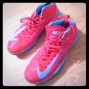 Nike bg32 shoes